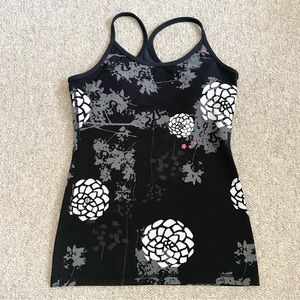 Lululemon size 6 Flower Print Power Y Tank Top
